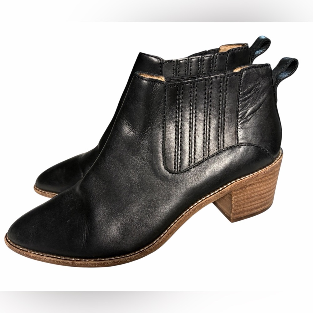 Madewell Black Leather Chelsea style Ankle Booties size 8.5